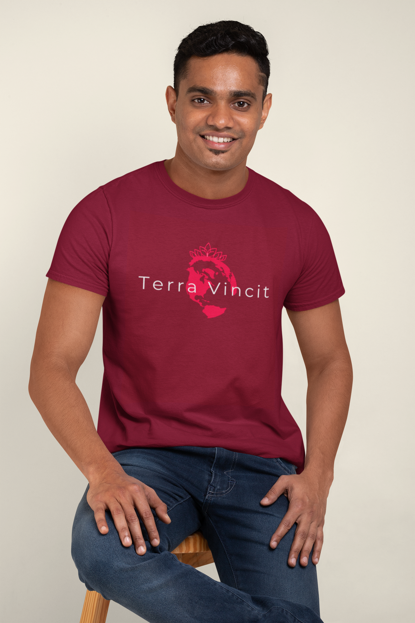 Terra Vincit Slim Fit T-shirt