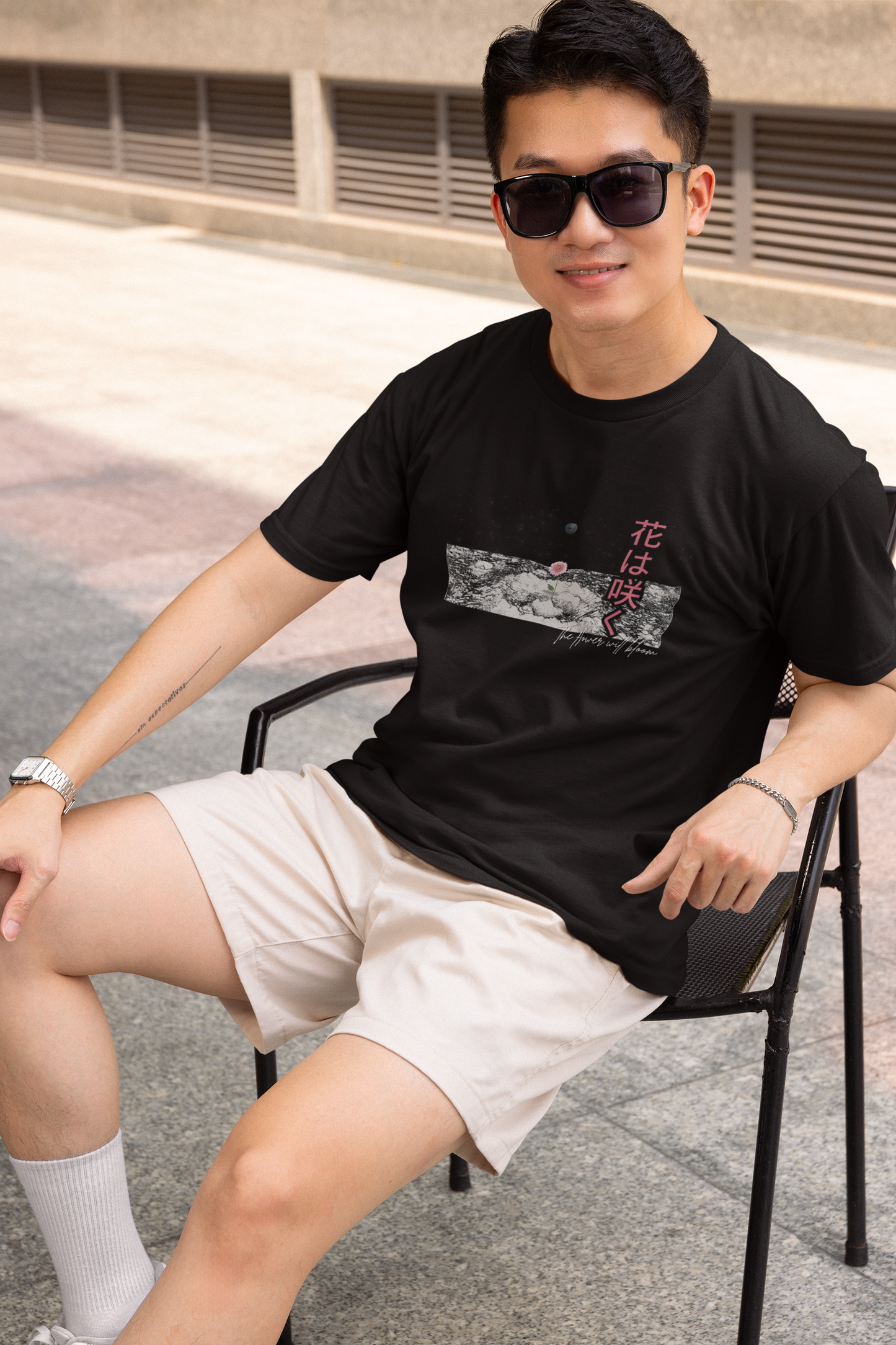 花は咲く The Flowers Will Bloom Short Sleeve T-shirt
