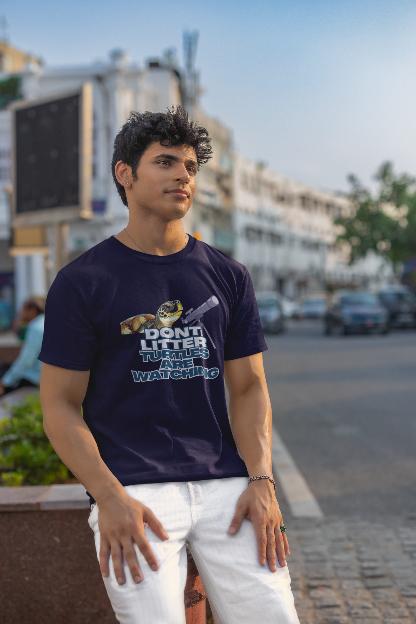 Don't Litter Turtles are Watching Short Sleeve T-shirt