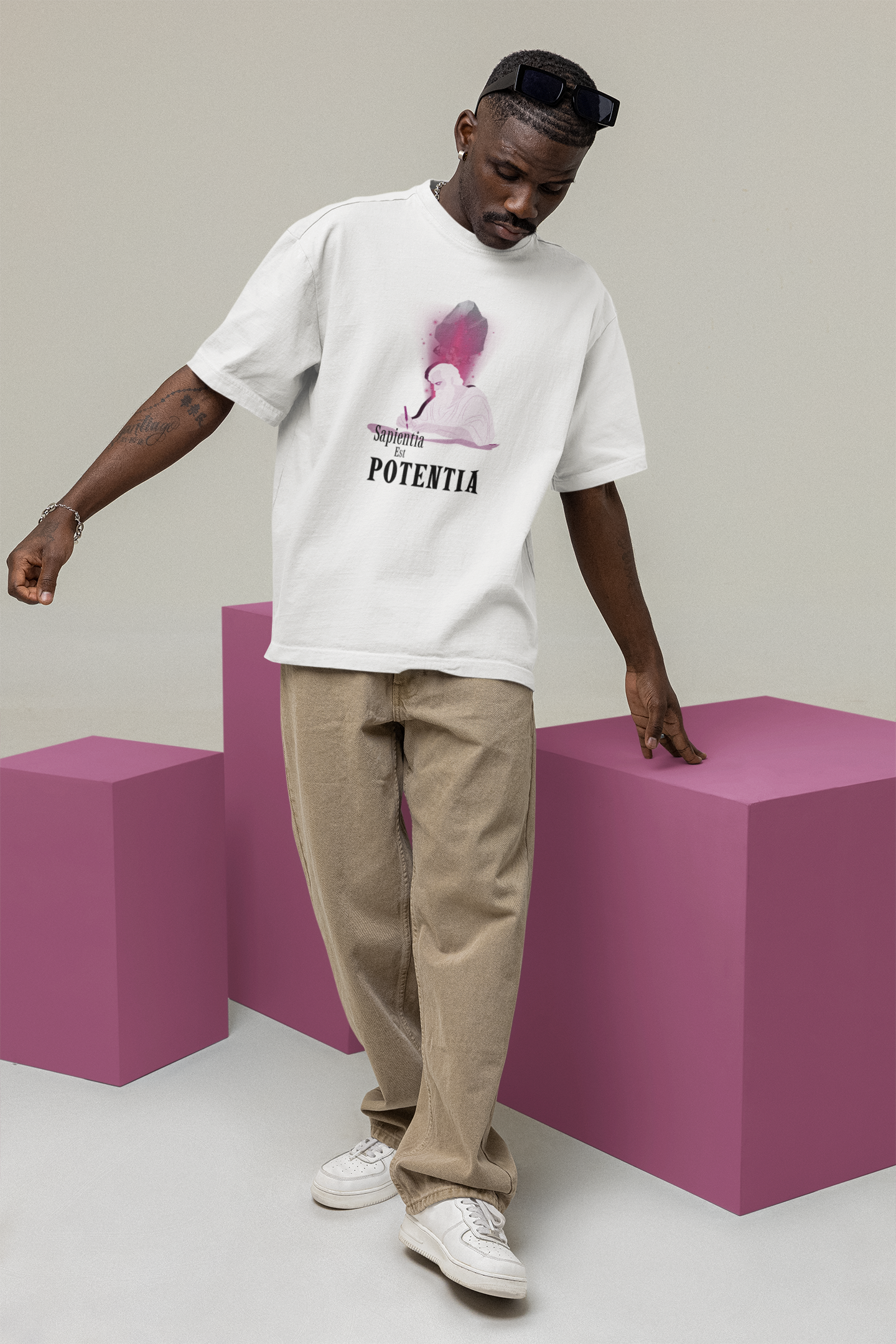 Sapientia Est Potentia Oversize T-shirt