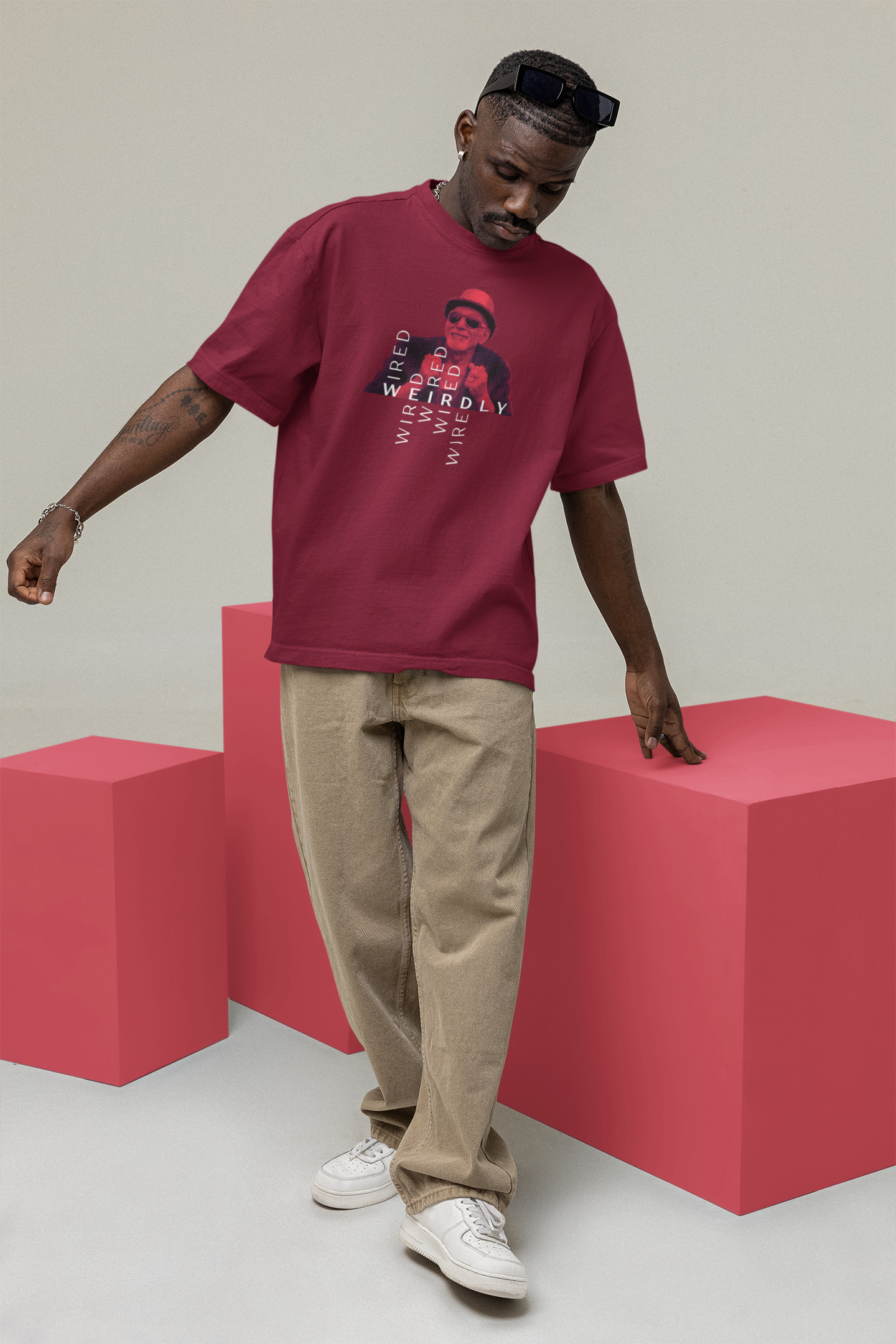 Weirdly Wired Oversize T-shirt