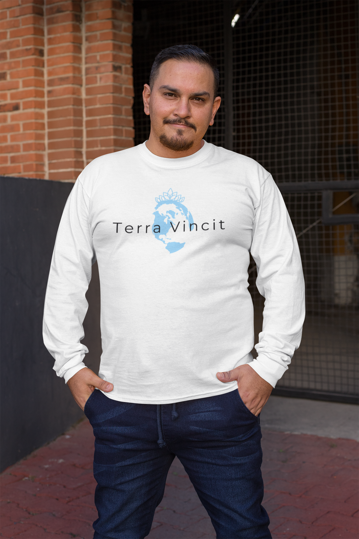 Terra Vincit Long Sleeve T-shirt