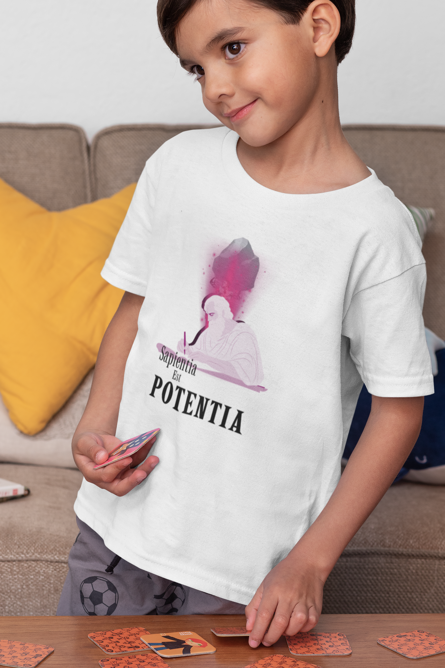 Sapientia Est Potentia Short Sleeve T-shirt