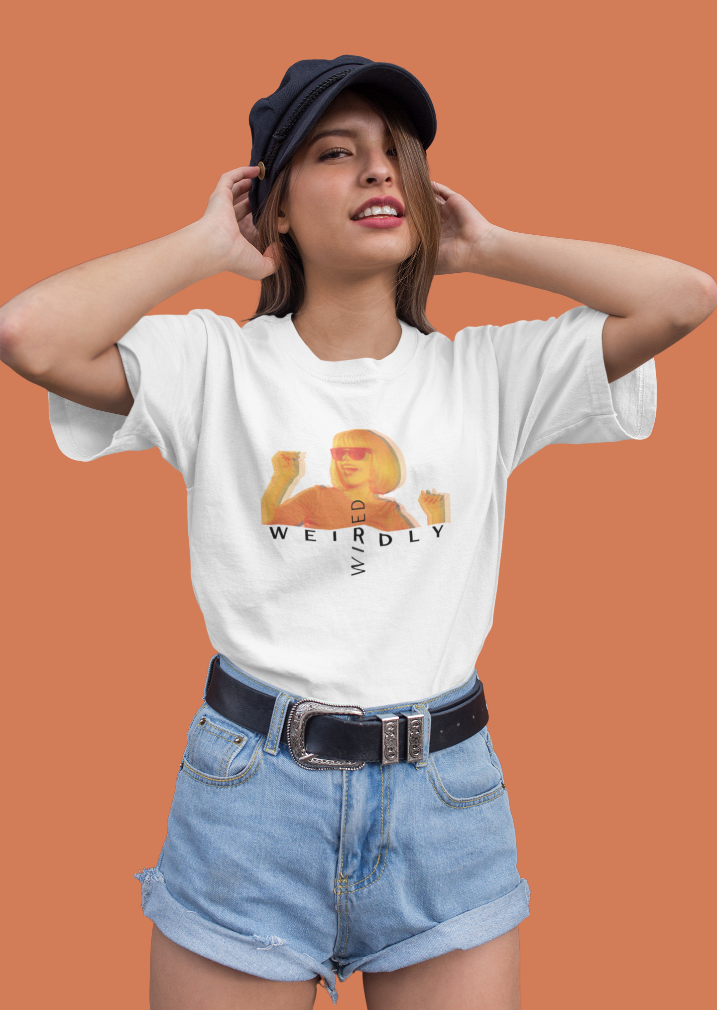 Weirdly Wired Oversize T-shirt