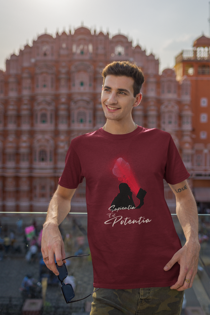 Sapientia Est Potentia Short Sleeve T-shirt