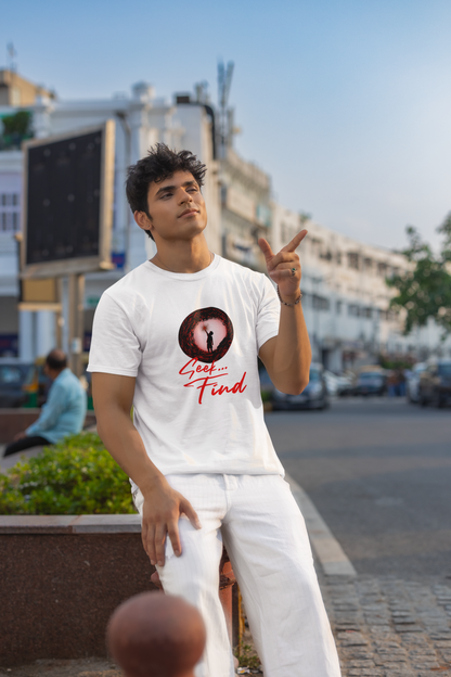 Seek Find Short Sleeve T-shirt