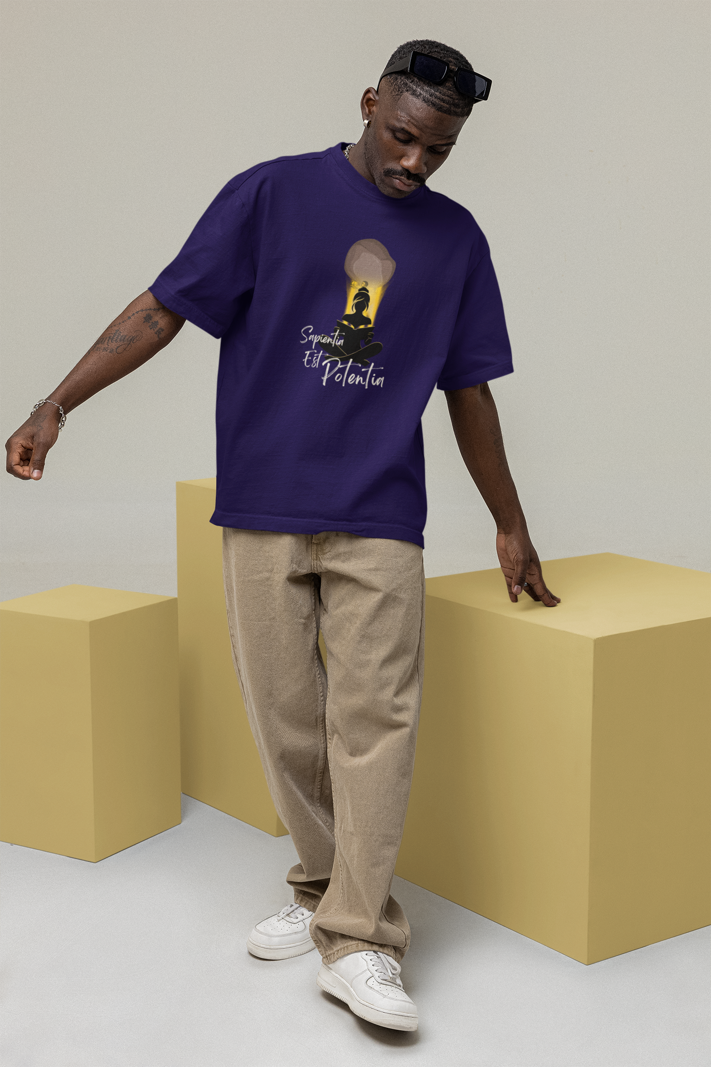 Sapientia Est Potentia Oversize T-shirt