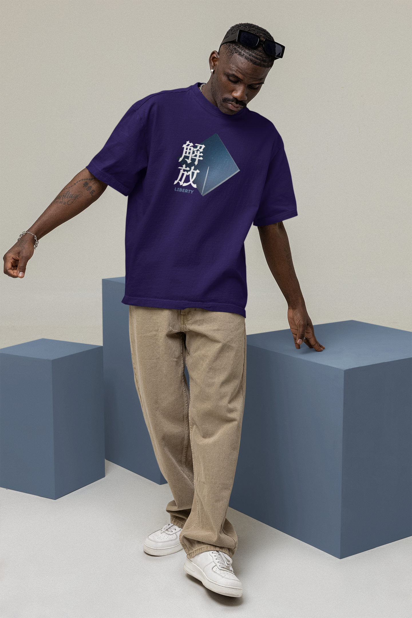 解放 Liberty Oversize T-shirt