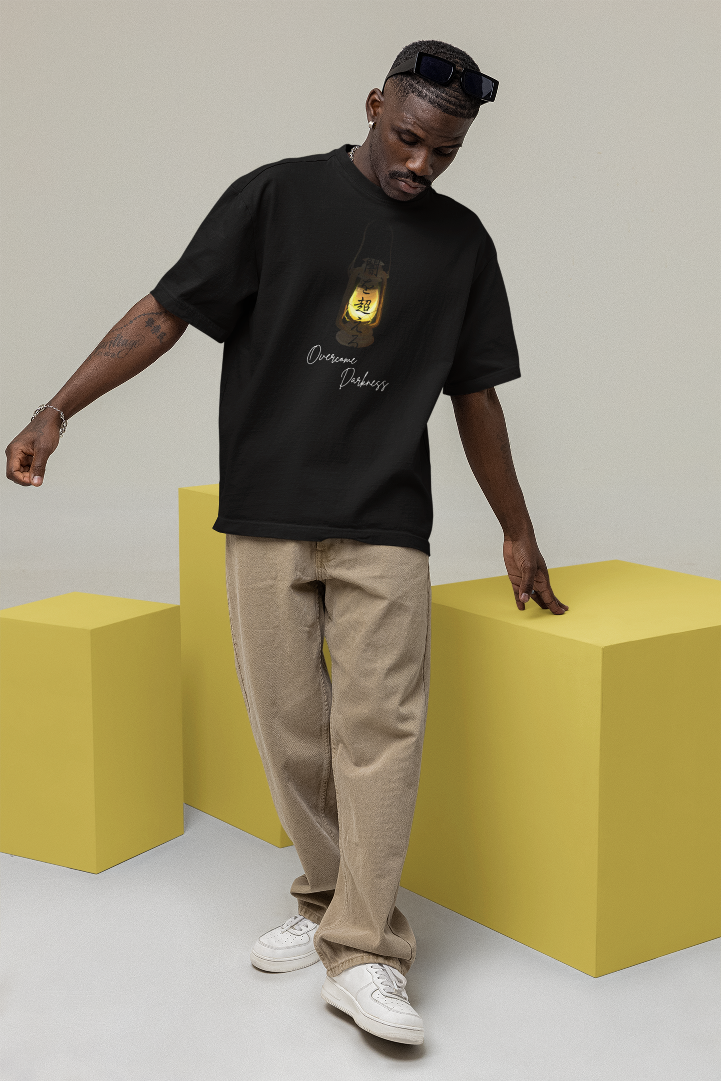 闇を超える Overcome the Darkness Oversize T-shirt
