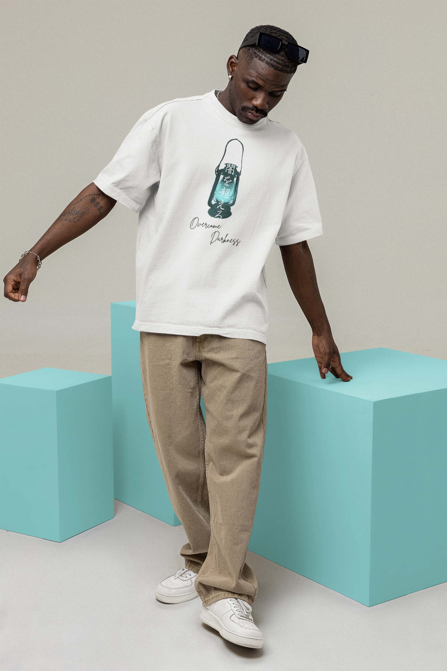 闇を超える Overcome the Darkness Oversize T-shirt
