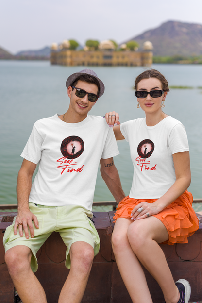 Seek Find Short Sleeve T-shirt
