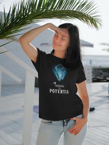 Sapientia Est Potentia Short Sleeve T-shirt