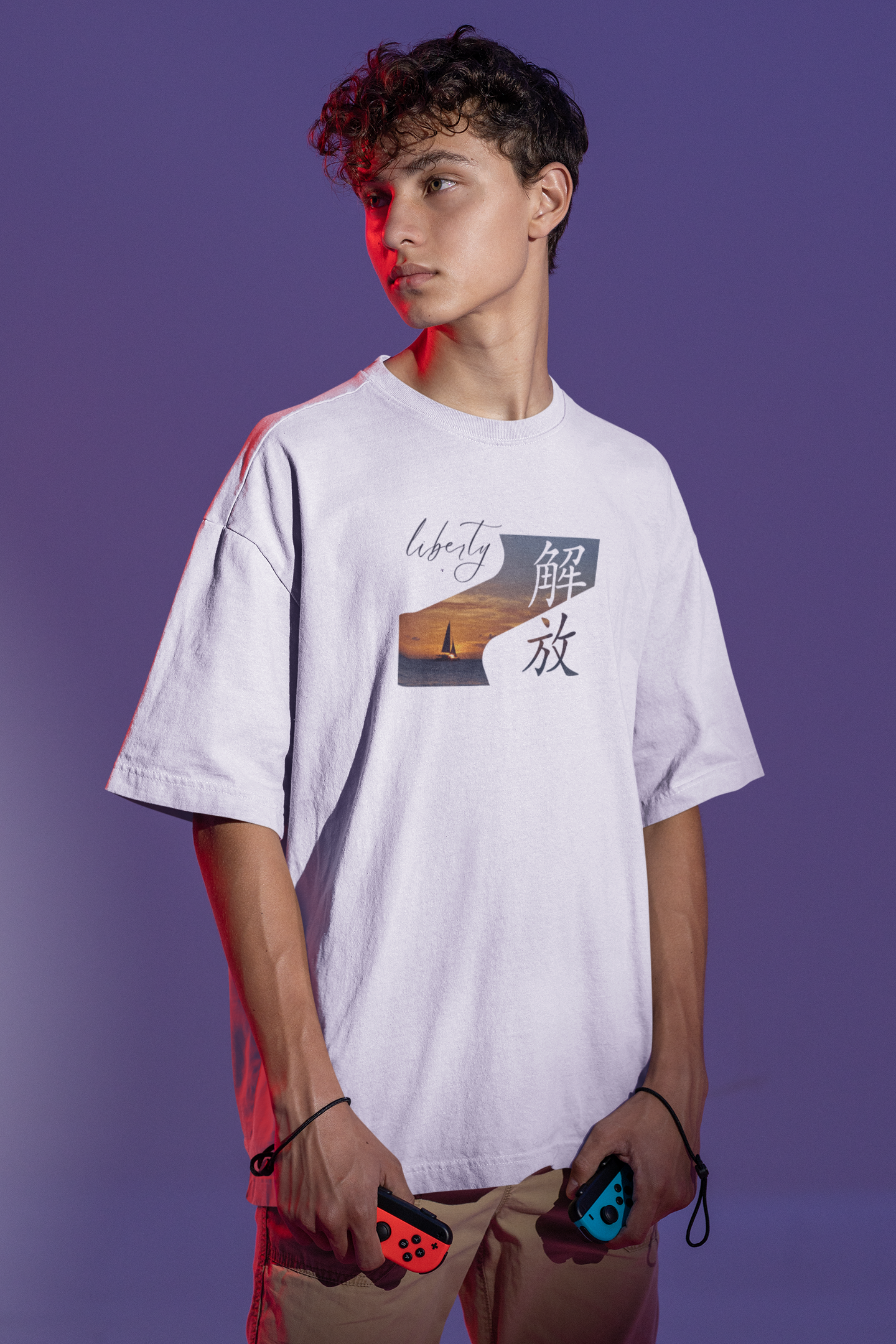 解放 Liberty Oversize T-shirt
